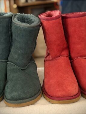 UGG Women’s Suede Boots in Teal and Berry……$110 for both✨